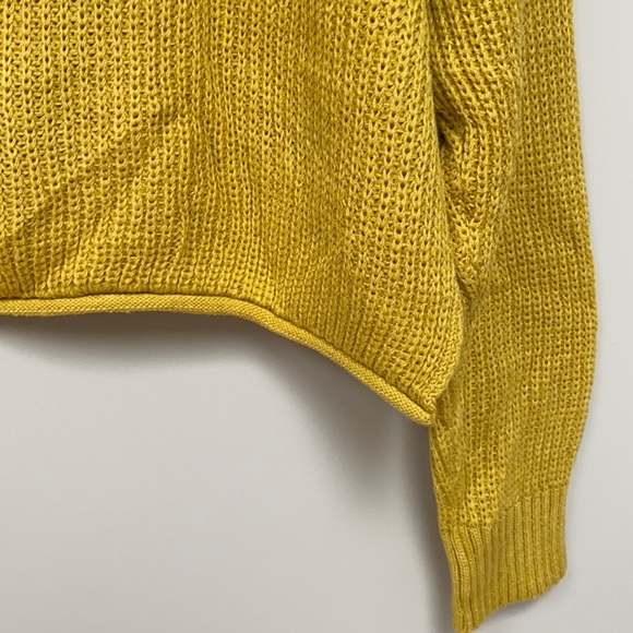 Cropped knit sweater - Picture 7 of 7